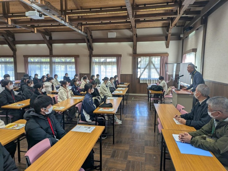 ⑥「閉会・挨拶」